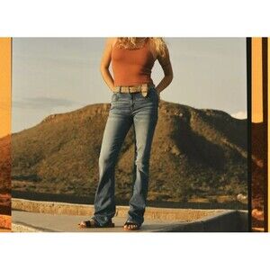 AE Next Level Low-Rise Women's Kick Boot Jeans SIZE 2Short Blue